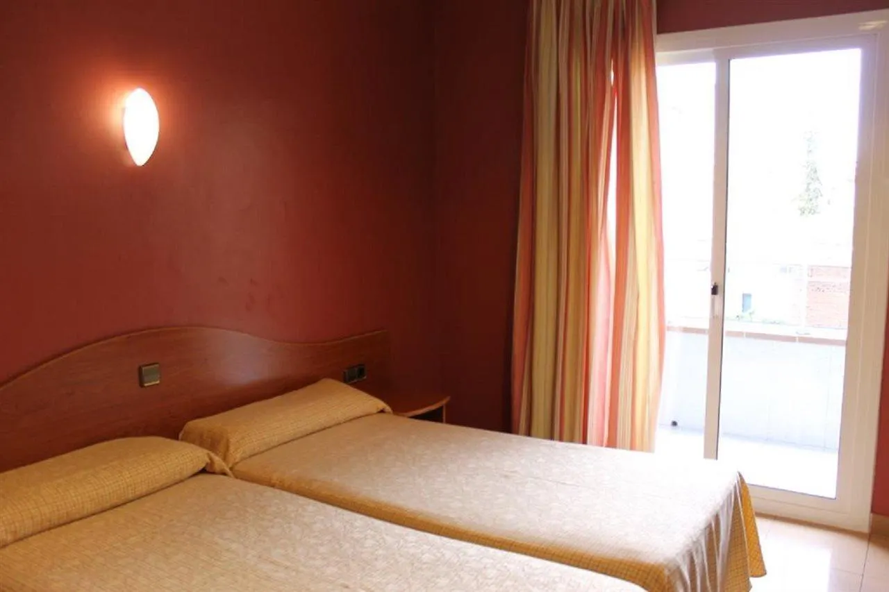 Hotel Athene Neos Lloret de Mar 3*,